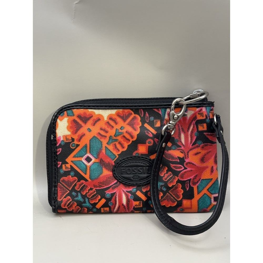 Fossil Wristlet Wallet Zip Around Fossil Patch‎ Label